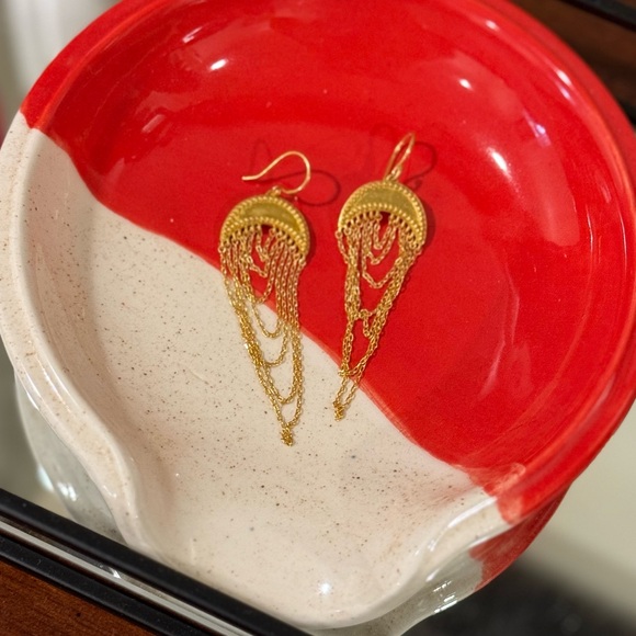 Satya Scattered Moonlight Chain Earrings - Picture 3 of 3